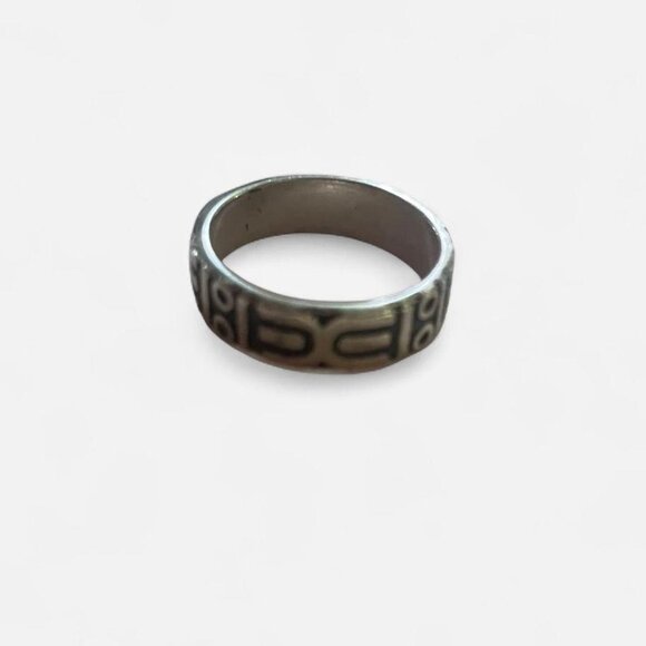 Engraved Sterling Silver ring from mexico - Picture 1 of 5